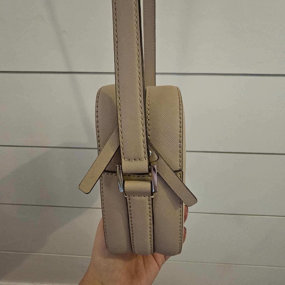 Small Kate Spade Crossbody Bag.